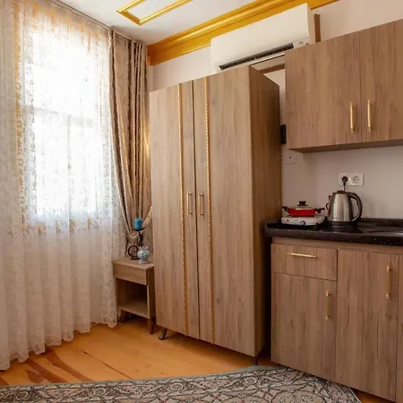 April 2* Стамбул