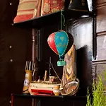April اسطنبول