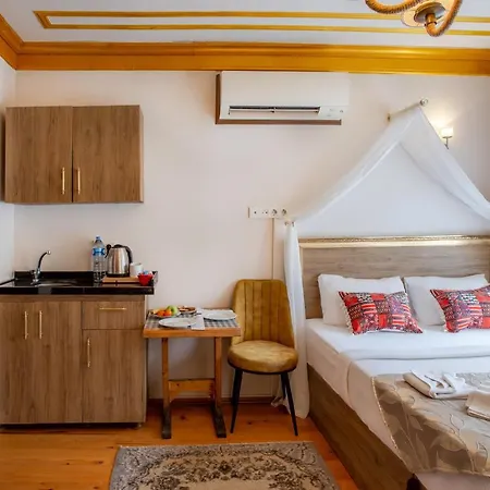 April 2* 伊斯坦布尔